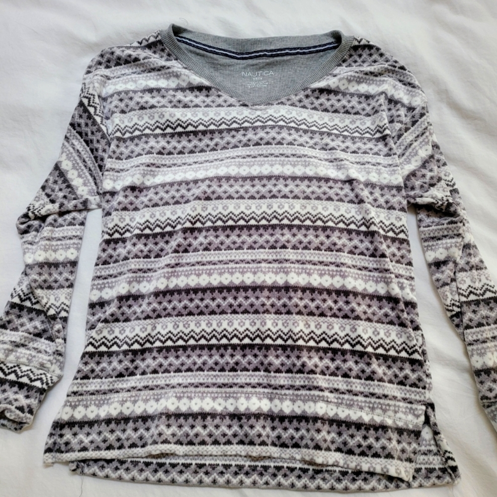 Nautica Super Soft Lounge V Neck Top Small